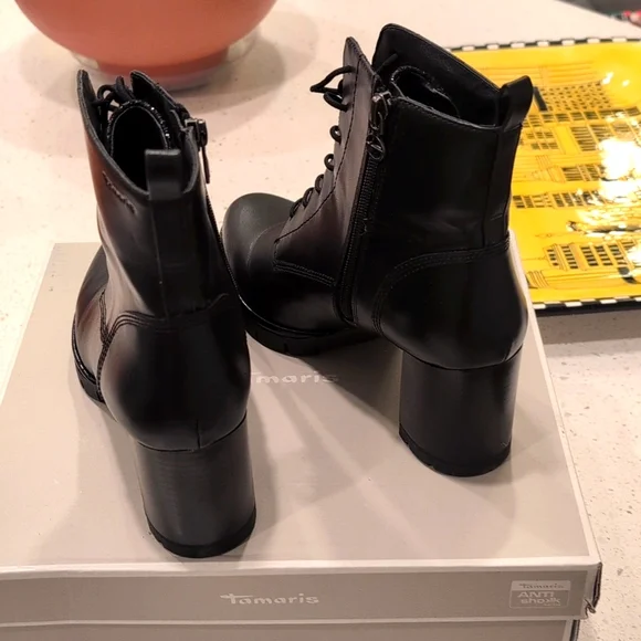 Tamaris Ankle Boot - Picture 3 of 5